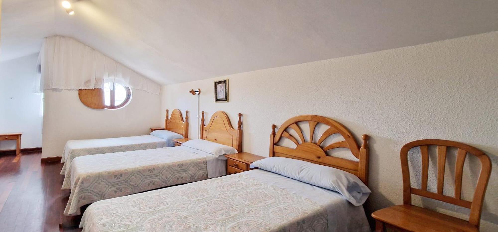 Pensión Cosma House Hinojedo
