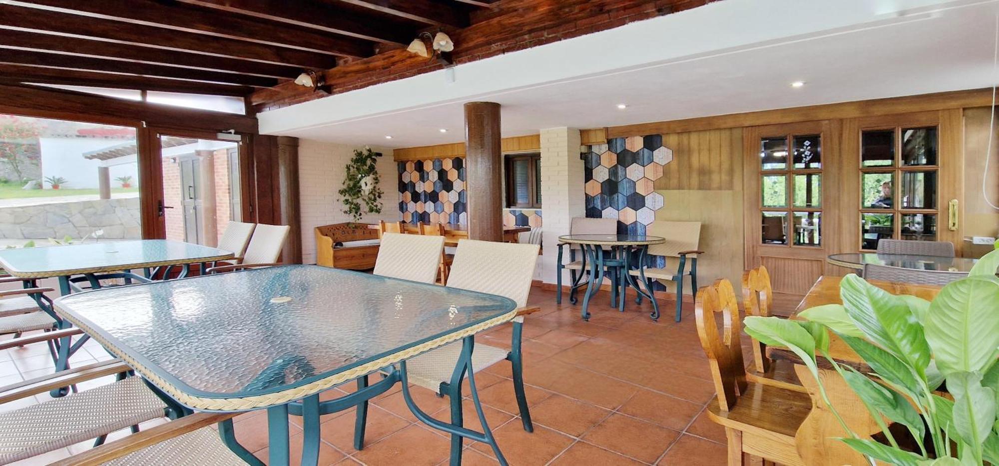 Cosma House