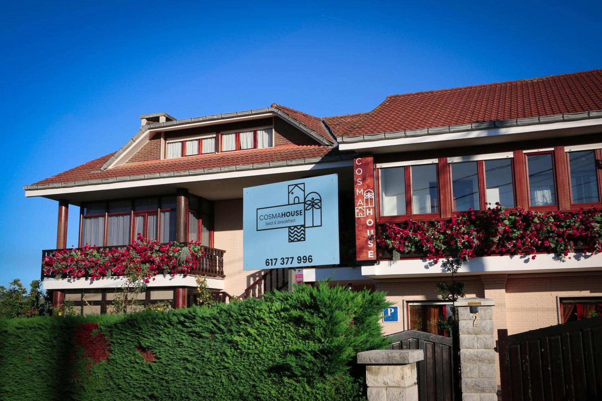 Cosma House Guest house *